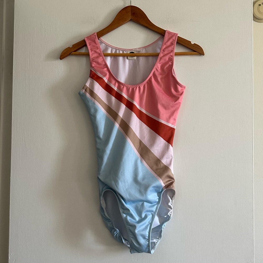 Rosehound Apparel Pink/Blue Fun One Piece Swimsuit size XS EUC - Picture 2 of 8